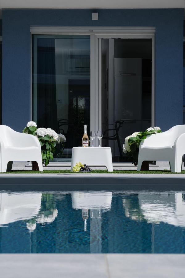 Villa Karolina Desenzano del Garda Luaran gambar